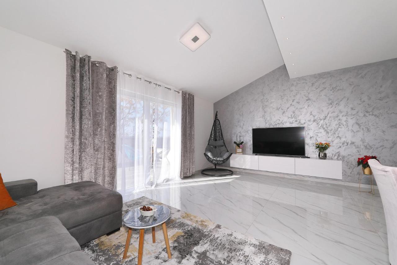 Apartman Chiara Galovac  외부 사진