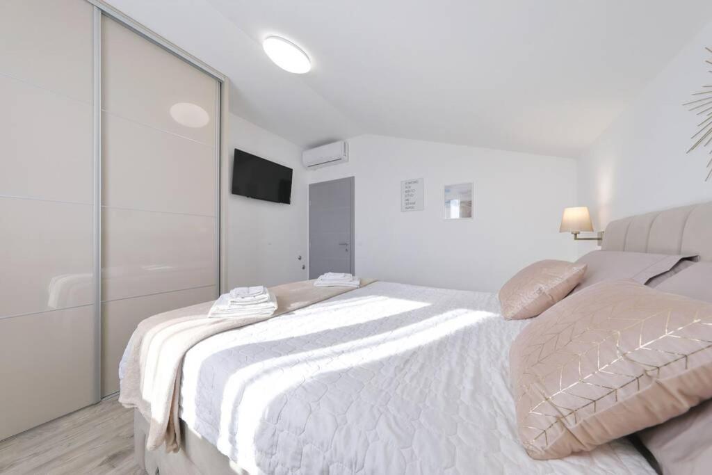Apartman Chiara Galovac  외부 사진